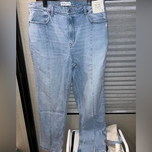 NWT Abercrombie and Fitch Curve Love 90’s jeans